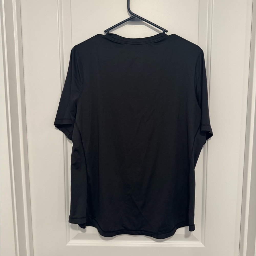 REI Men's Classic Black Short Sleeve Tee